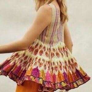 ANTHROPOLOGIE | Size Small. NWT. Sleeveless swing top.